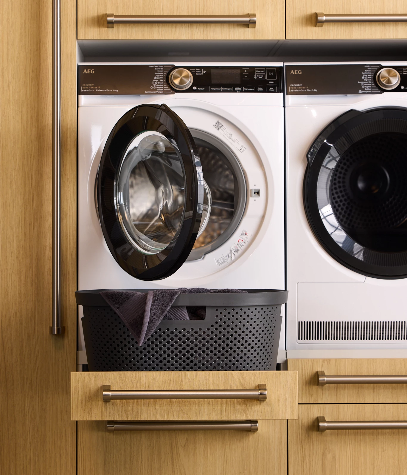 Plateau coulissant pour panier à linge